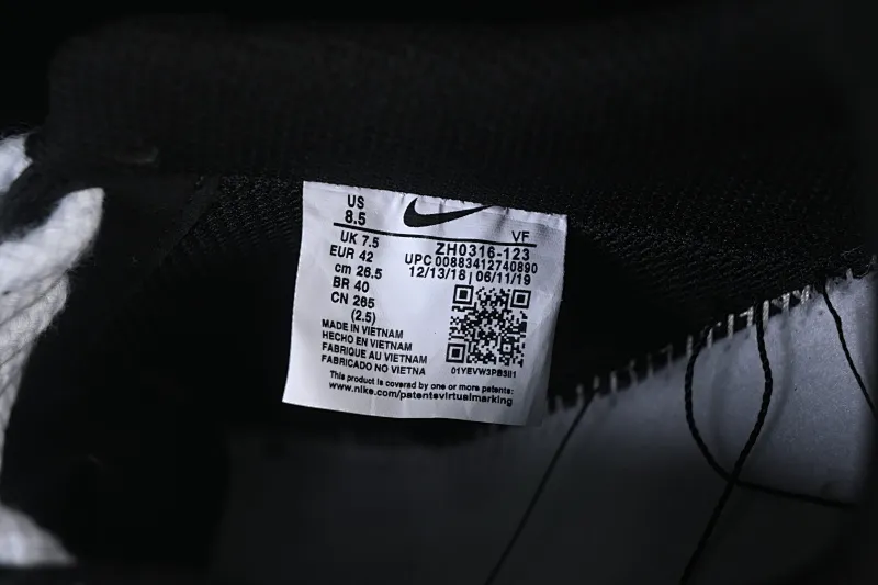 All categories Nk Air Force 1 Air Force series Nk Air Force 1 Low Air Force low top Nike Air Force 1'07 Low Two-dimensional theme Black pattern hook Air Force 1 low-top casual sneakers ZH0316-123